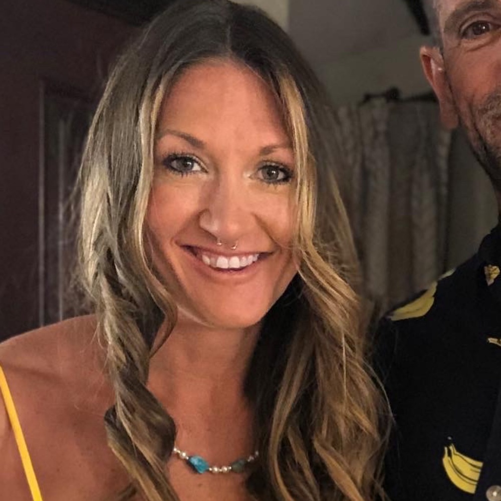 Meet your Posher, Holly